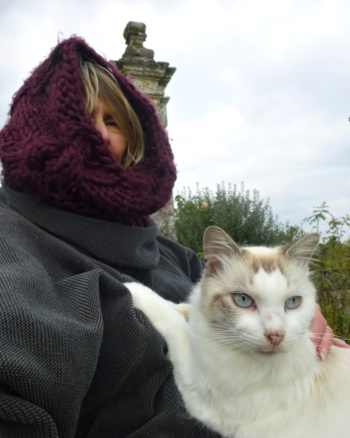 France Tarot Chateau de Charras RA Martin and cat
