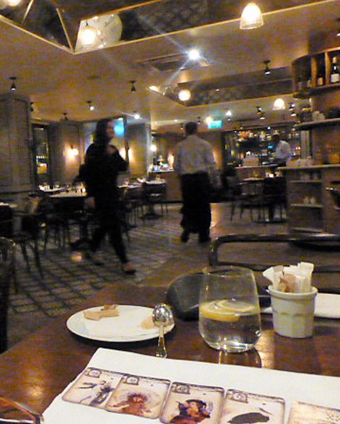 London Tarot a the Chipperfield pub
